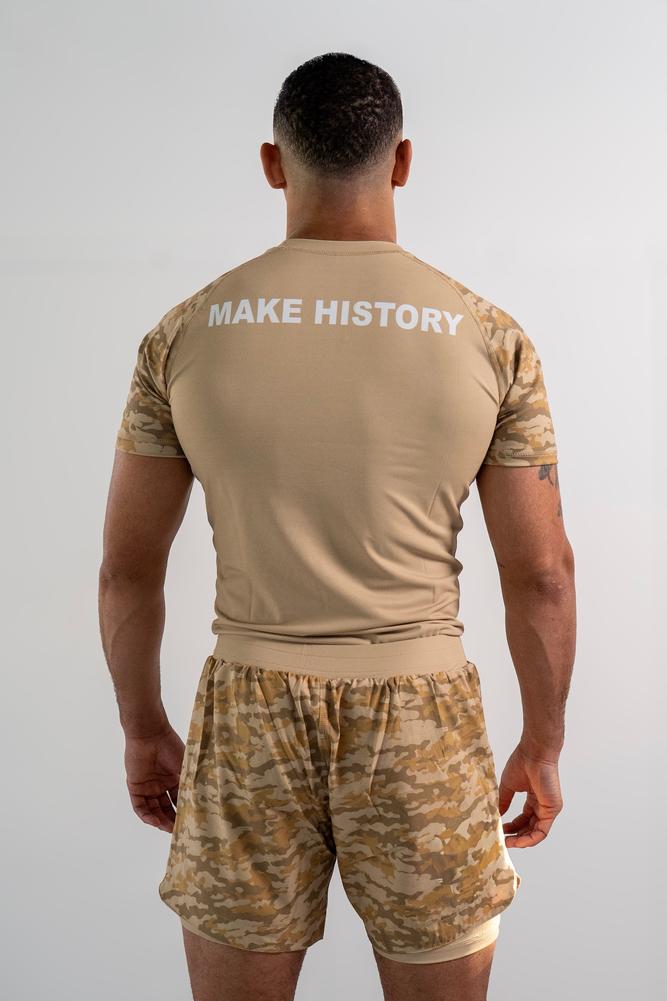 Men's Rash Guard Top — Beige Camo