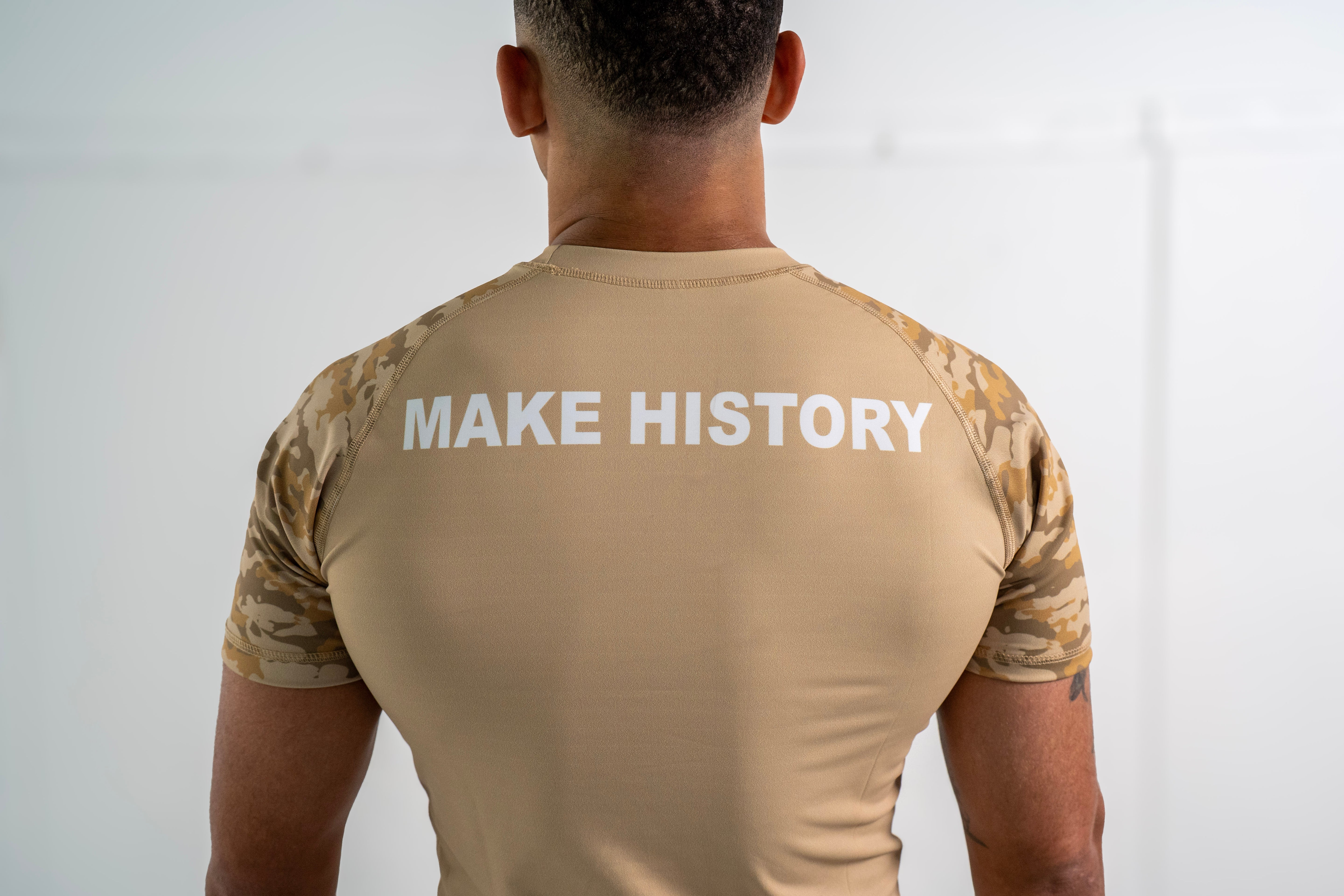 Men's Rash Guard Top — Beige Camo