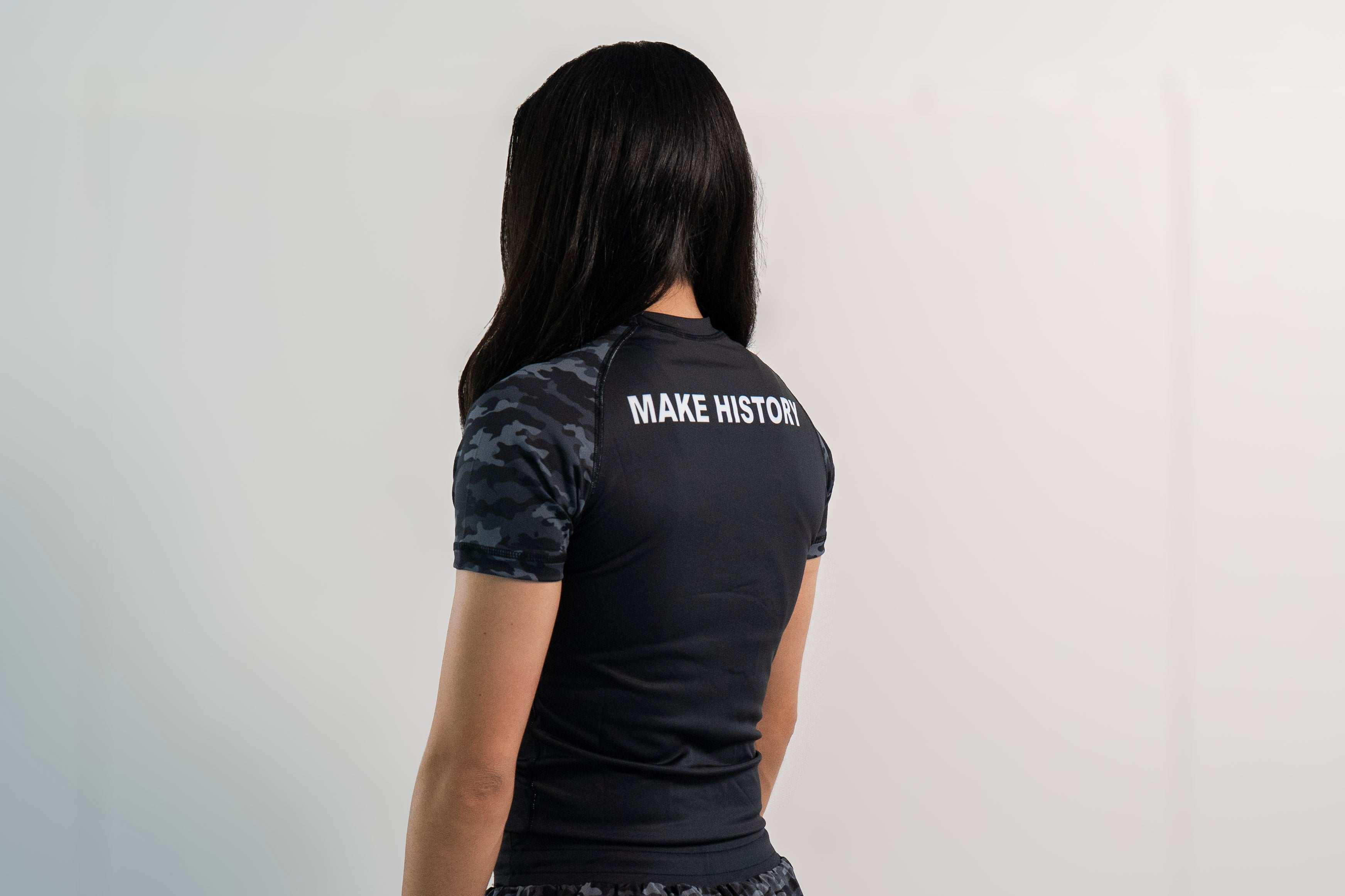 Women's Rash Guard Top — Black Camo